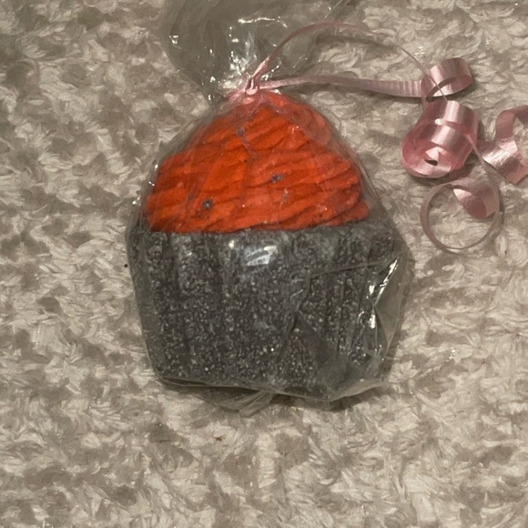 Homemade all natural bath bombs 10 - Picture 3 of 11